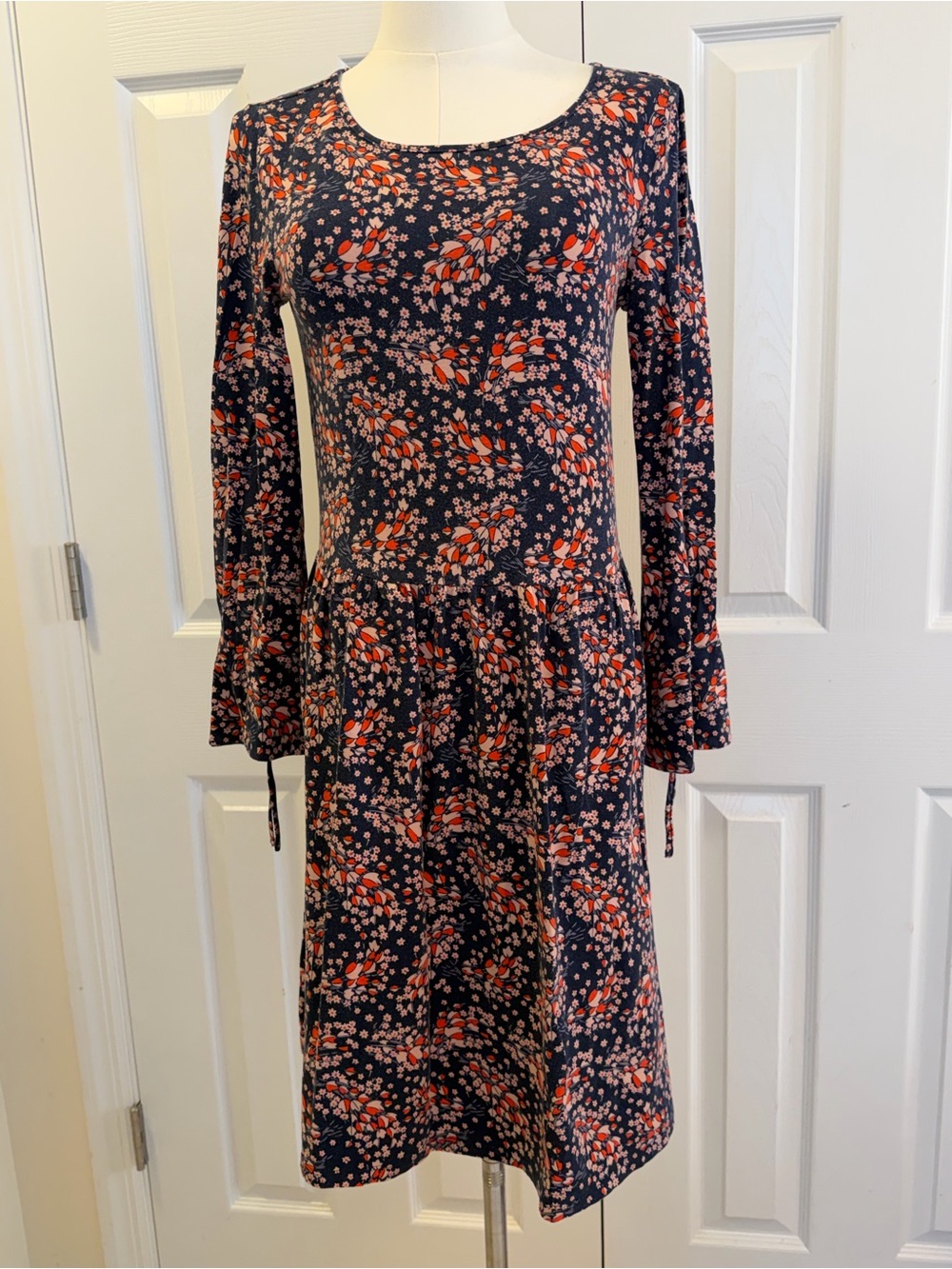 Boden Navy Floral Tie Sleeve Dress US 2P Petite